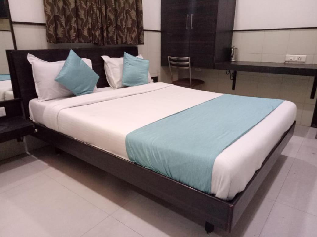 Hotel Sharda Mumbai Luaran gambar