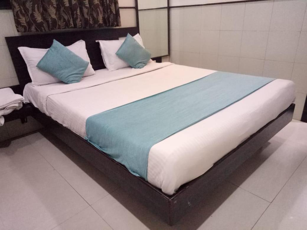 Hotel Sharda Mumbai Luaran gambar