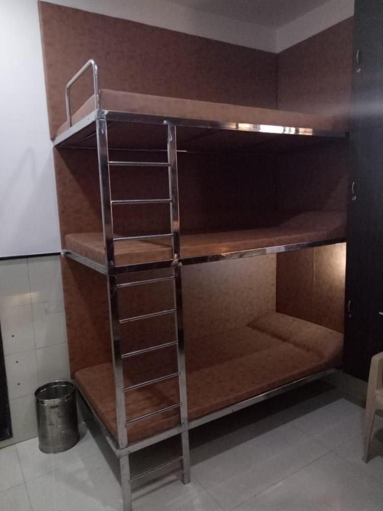 Hotel Sharda Mumbai Luaran gambar