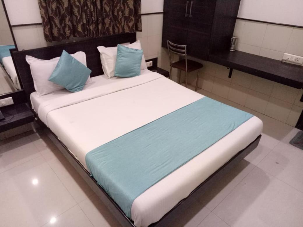 Hotel Sharda Mumbai Luaran gambar