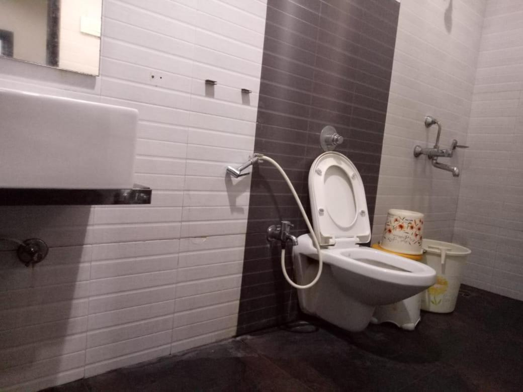 Hotel Sharda Mumbai Luaran gambar